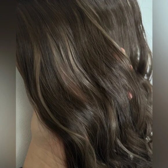 22” Clip-In Hair Extension Brown with Blonde Highlights Wavy | Volume Hairpiece - Picture 3 of 9